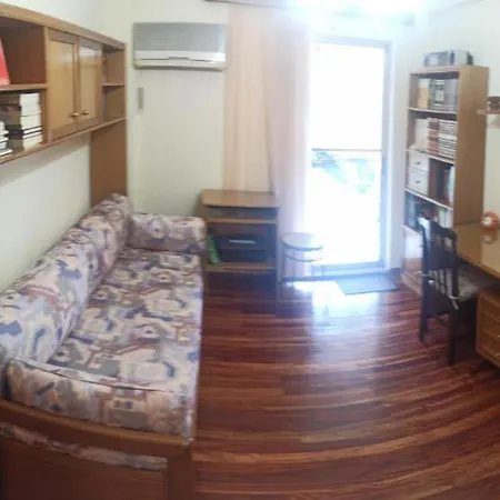 Apartment Comfortable 200 M From The Sea Piraeus
